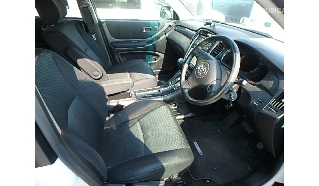 Toyota Kluger 2004