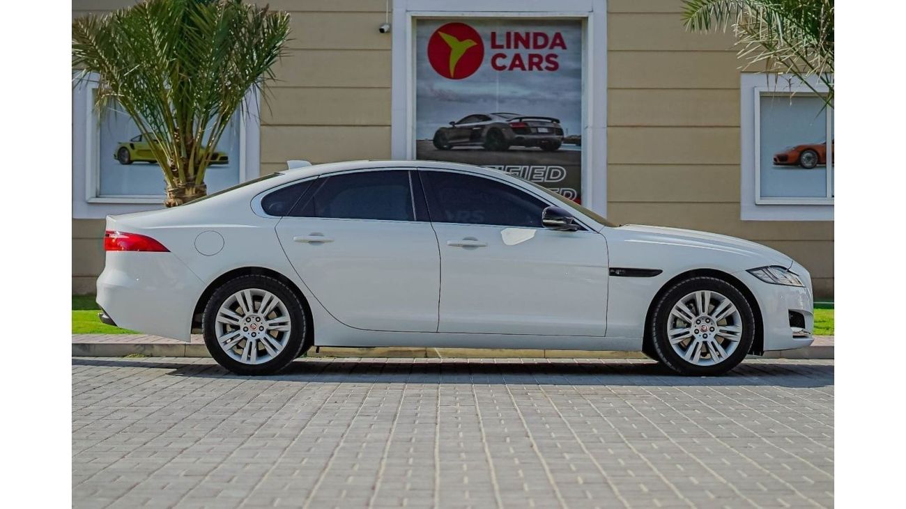Jaguar XF SE