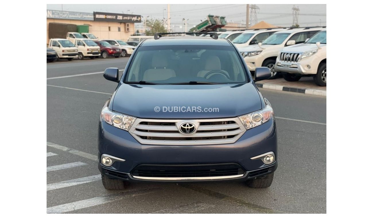 Toyota Highlander *Offer*2013 Toyota Highlander 4x4 - 3.5L V6 - 7 Seater -