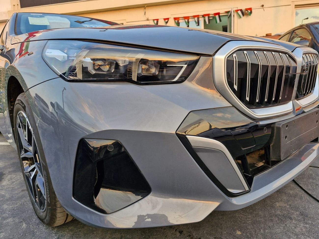 BMW i5 2024 BMW i5 35L Long Exclusive – Freezone | Export & UAE Registration Available!