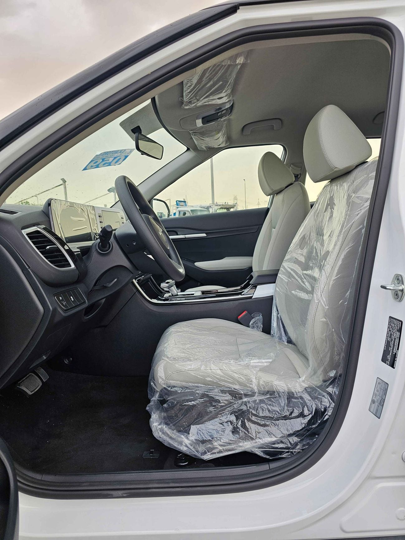 كيا سيلتوس 1.5L V4 / DVD+CAMERA / PUSH START (CODE #  67972)