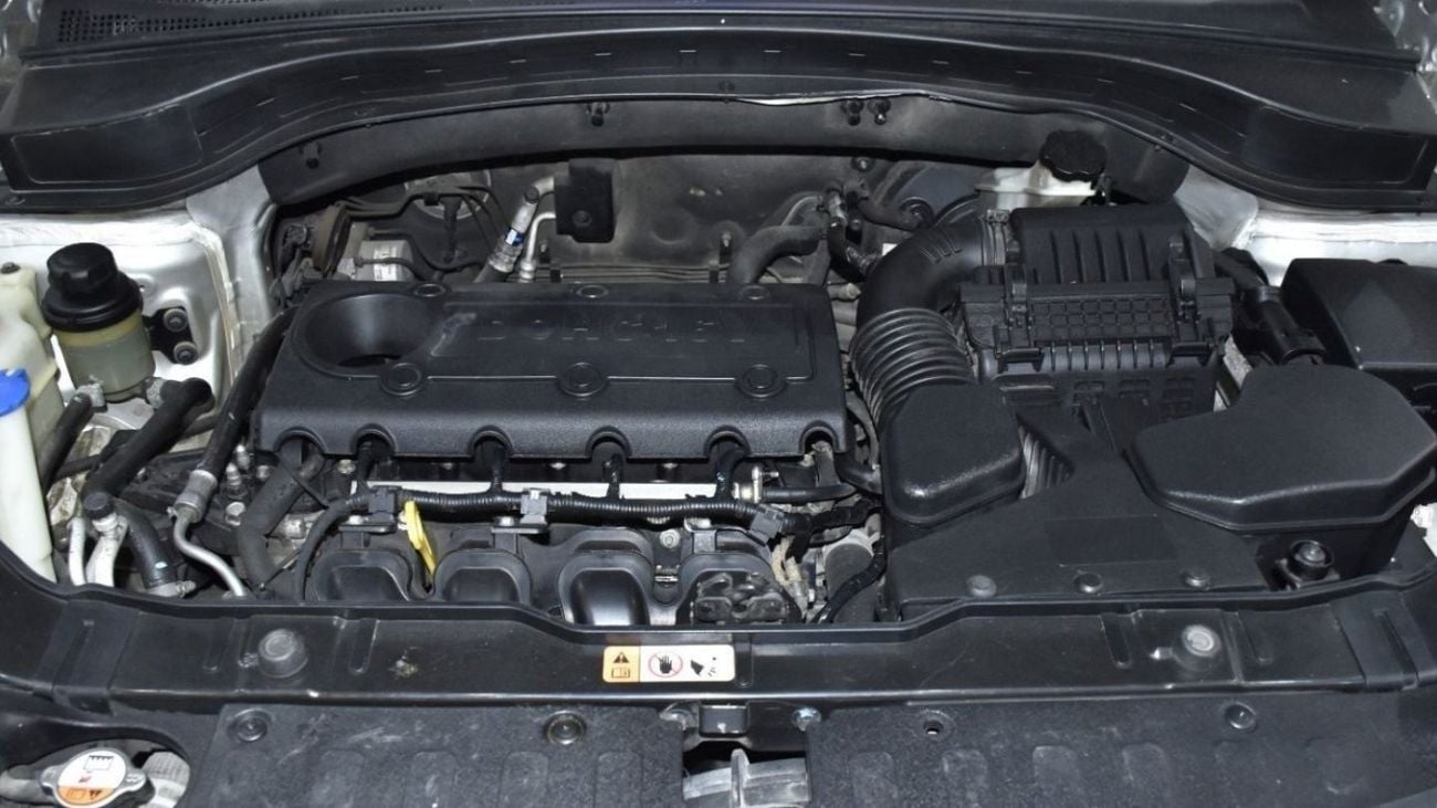 Kia Sorento EXCELLENT DEAL for our KIA Sorento ( 2014 Model ) in Silver Color GCC Specs