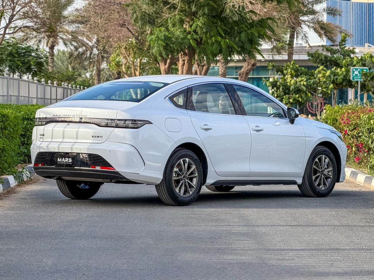 BYD Destroyer 05 2025 BYD Destroyer 05 Luxury DM-i | 1.5L Hybrid (Plug-In) | Warranty & Service