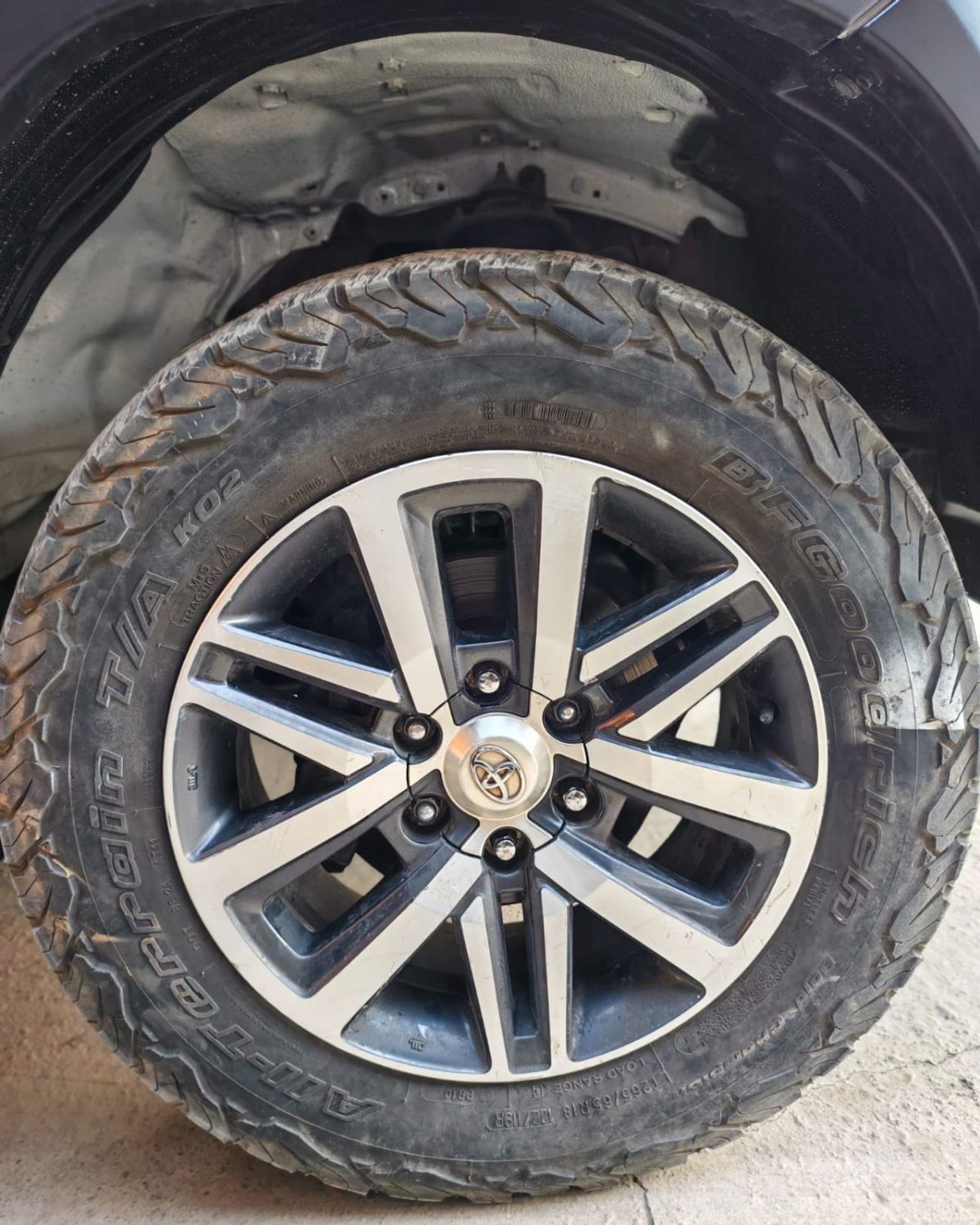 Toyota Hilux ADV 2.8L