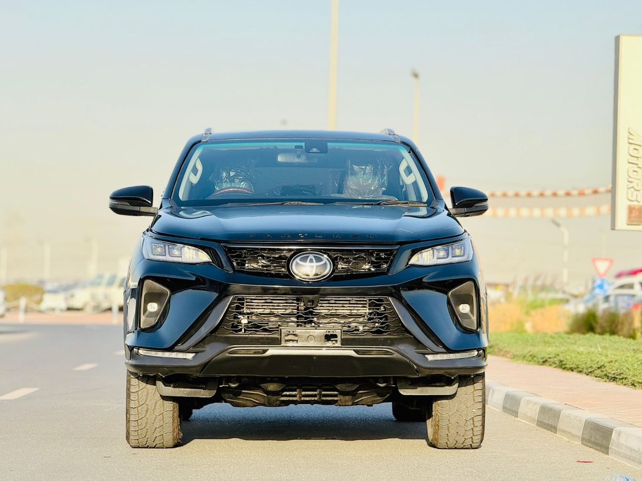تويوتا فورتونر diesel 2.8 liter ,Right hand drive 2017 Model ,only for export available