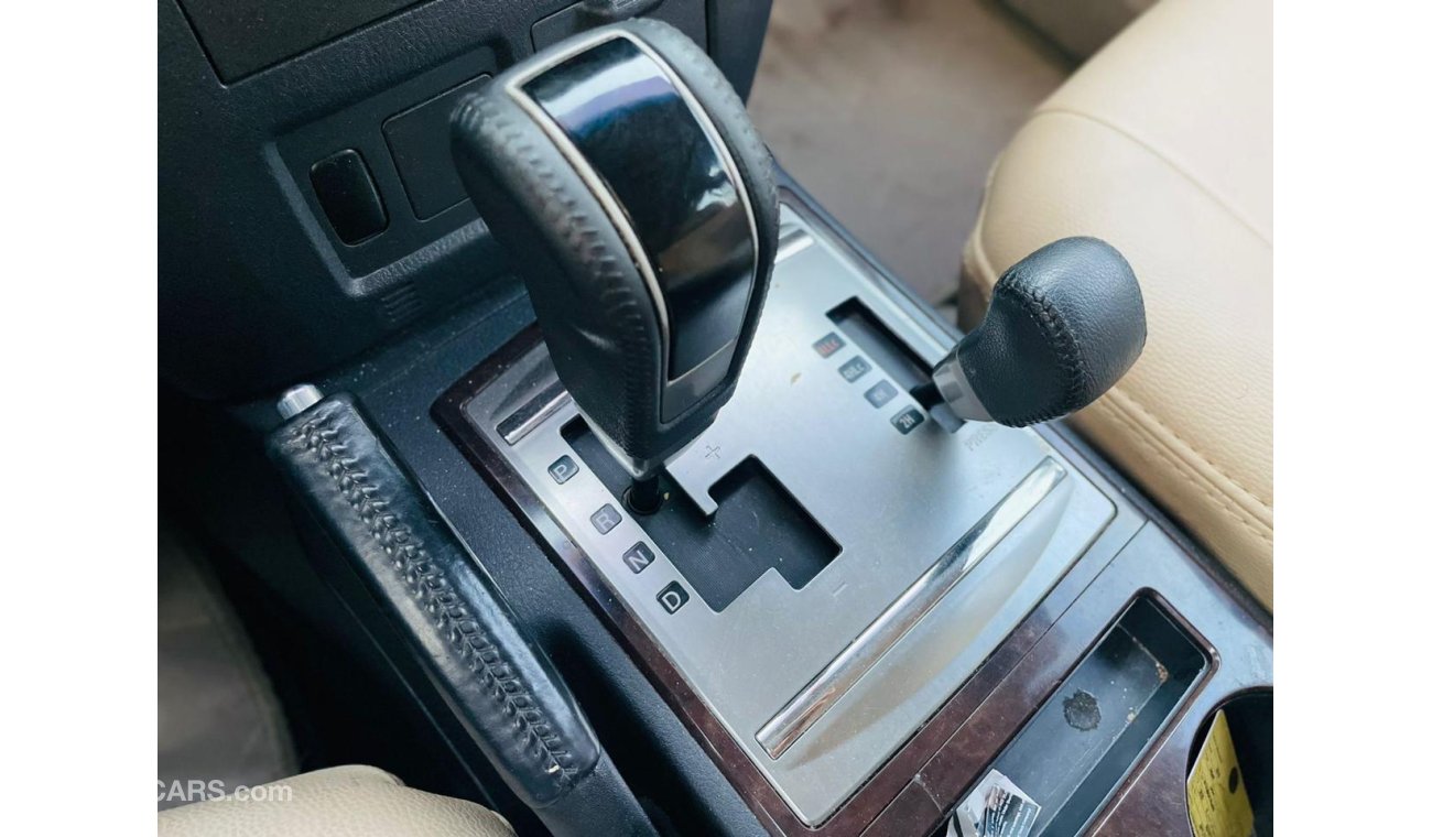Mitsubishi Pajero LEFT HAND DRIVE FULL OPTION GCC SPEC 7 SEATER MINT CONDITION