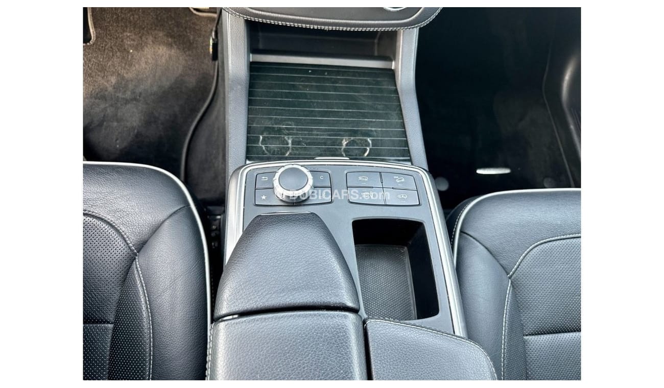 Mercedes-Benz GL 550