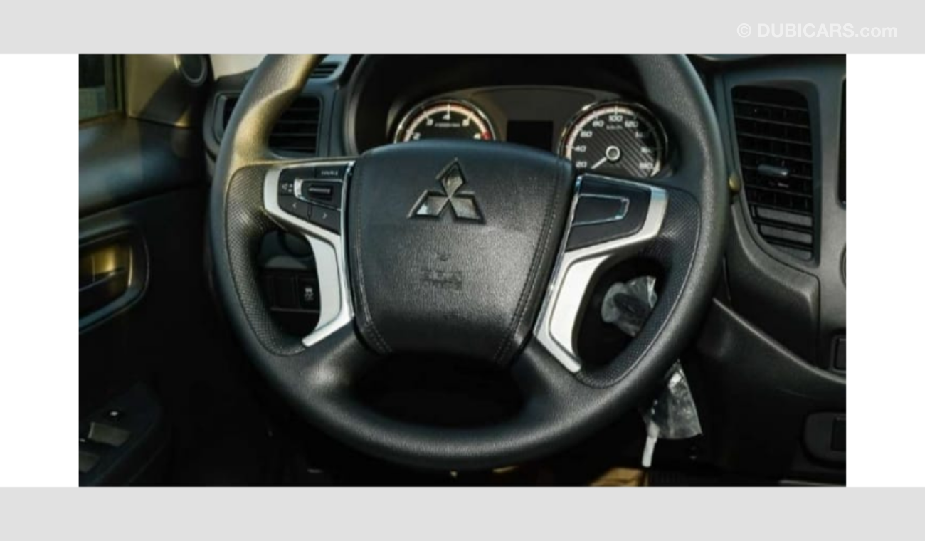 Mitsubishi L200 GLX 2.4L Diesel D/C 4X4 Manual  Model 2022 GCC