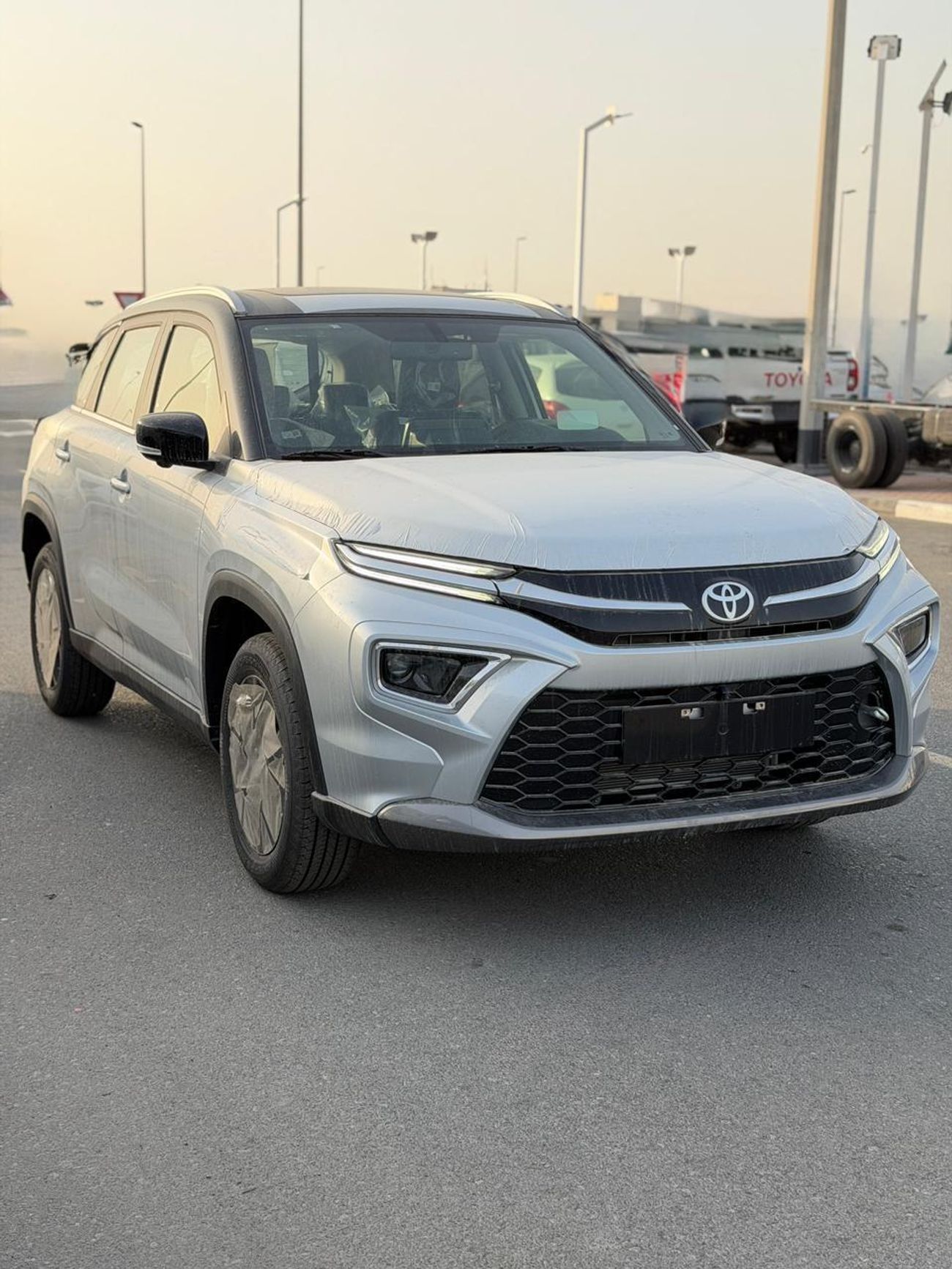 Toyota Urban Cruiser 1.5L PETROL GLX AUTOMATIC TRANSMISSION ( FOR RE-EXPORT ONLY)