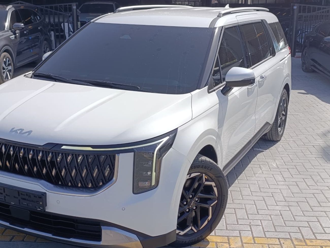 Kia Carnival GDI L 3.5L