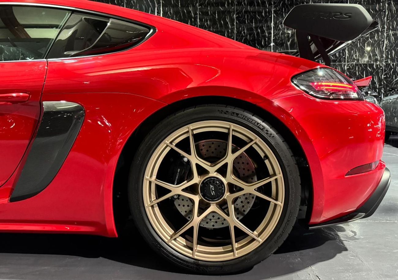 Porsche 718 Cayman GT4 RS 4.0L (493 HP) A/T