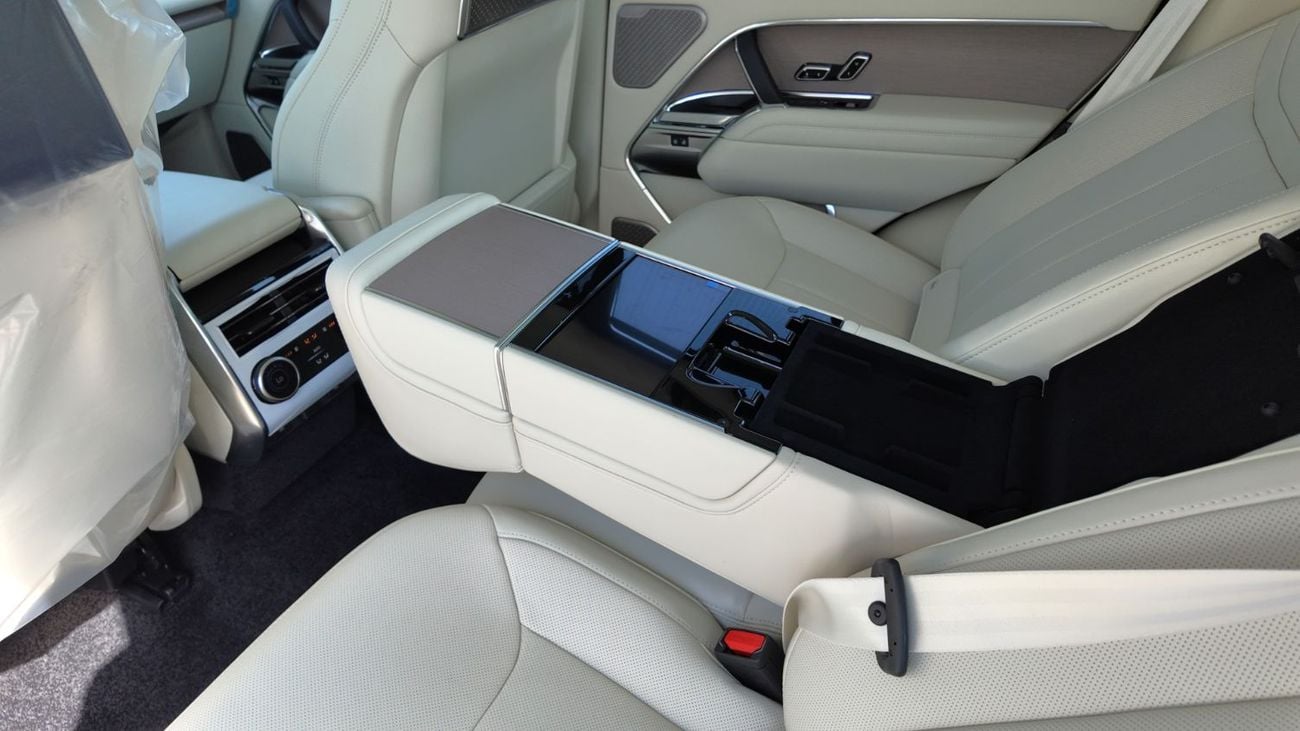 لاند روفر رينج روفر RANGE ROVER AUTOBIOGRAPHY P530