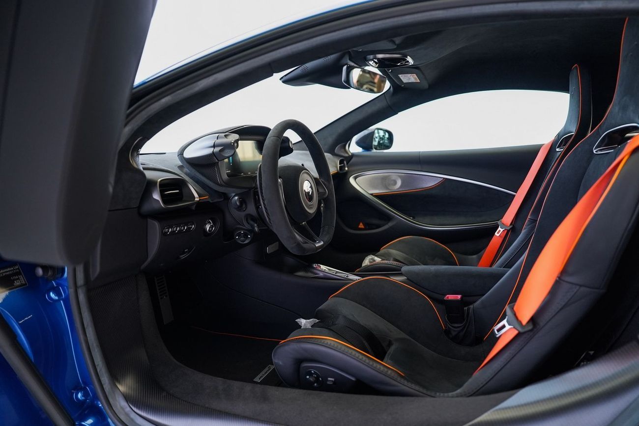 مكلارين أرتورا McLaren Artura