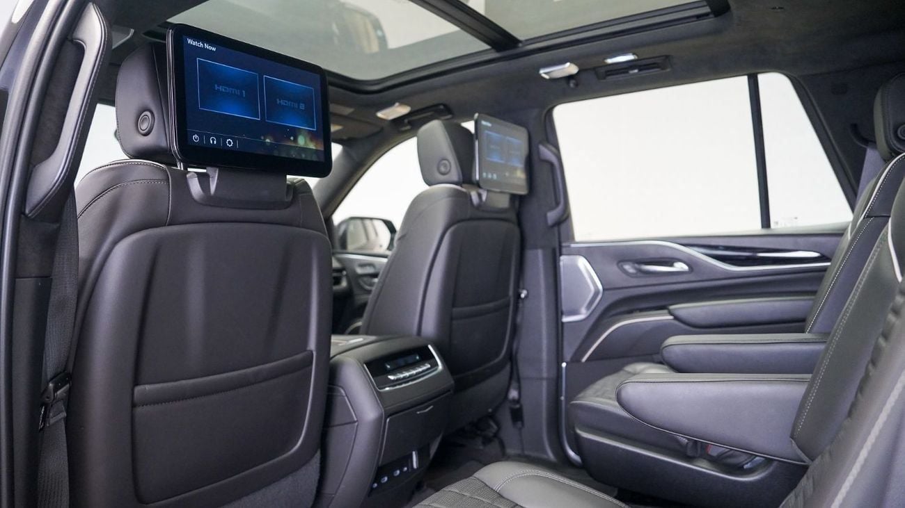 Cadillac Escalade Escalade-V 6.2L | AED 6,432 PM | Warranty April 2027 -Service April 2028 | GCC