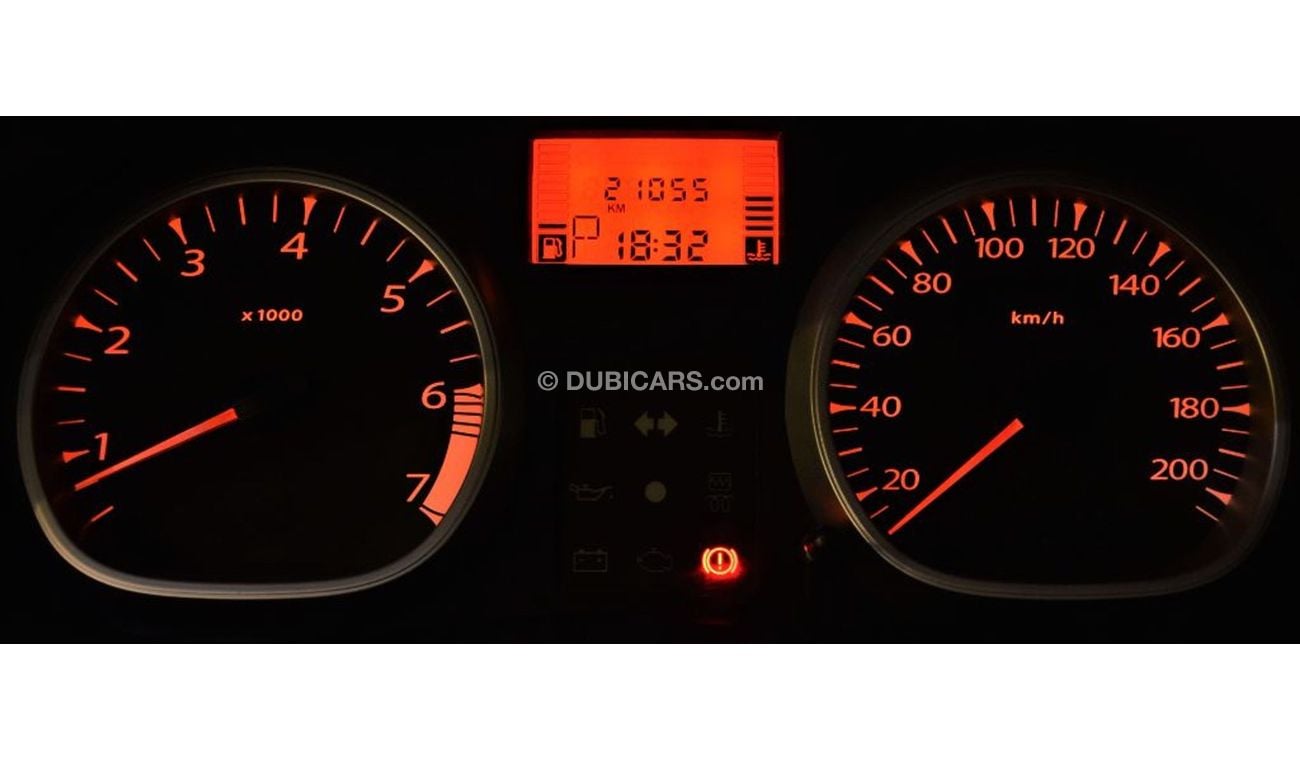 رينو داستر EXECELLENT DEAL for this Renault Duster 2015 Model!! in Dark Green Color! GCC Specs