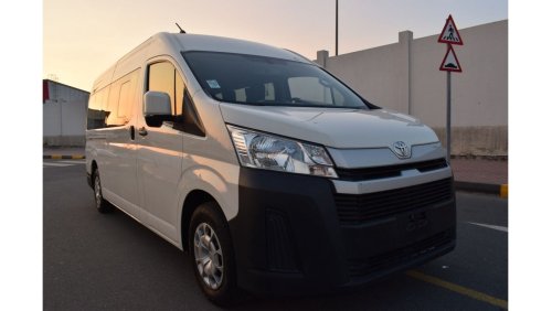 Toyota Hiace Commuter GL High Roof Toyota Hiace Highroof Bus 3.5 L, A/T, model:2019. Only done 72000 km