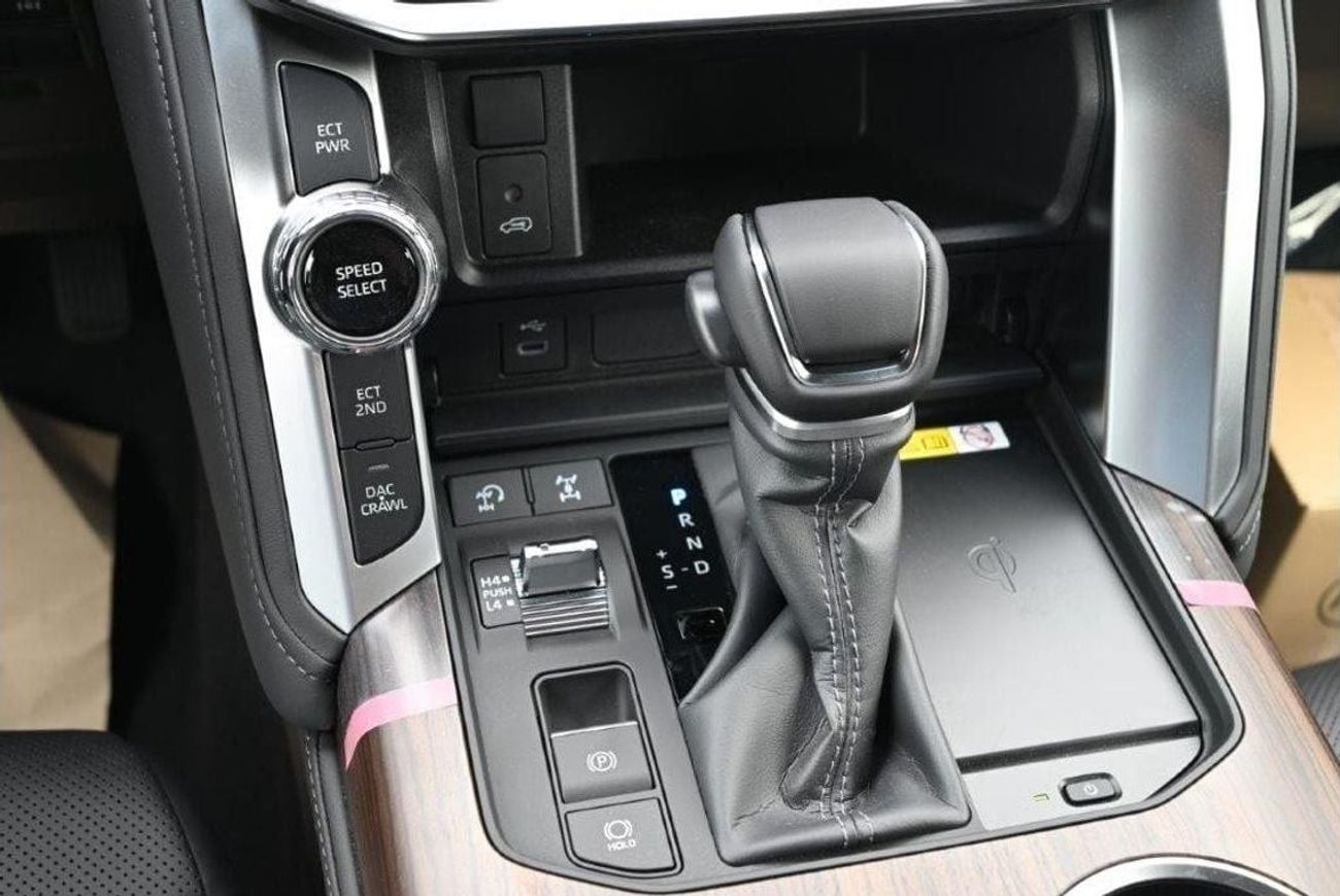 تويوتا لاند كروزر GXR V6 4.0L PETROL AUTOMATIC