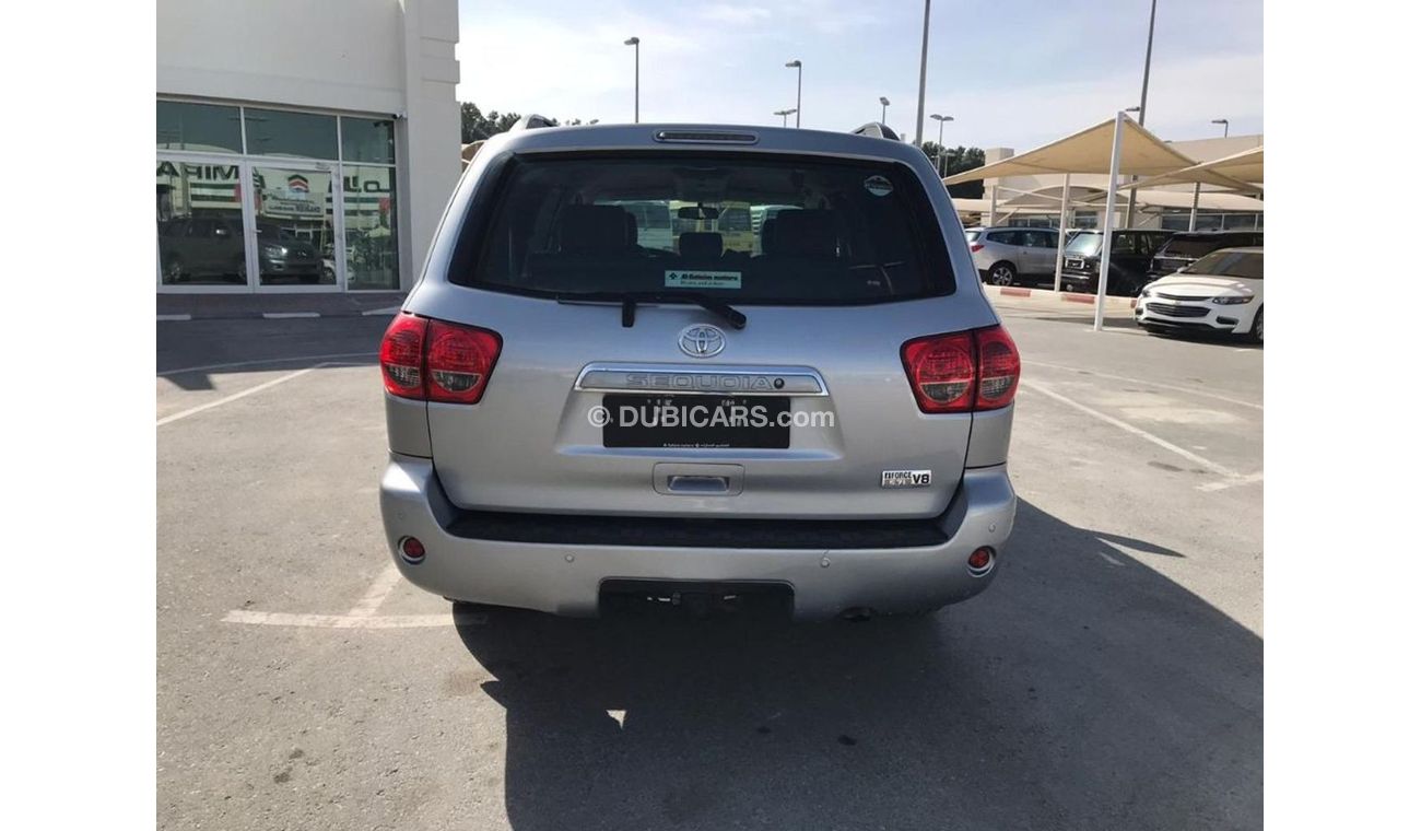 تويوتا سيكويا تويوتا سيكويا 2013 خليجي بدون حوادث ليمتد