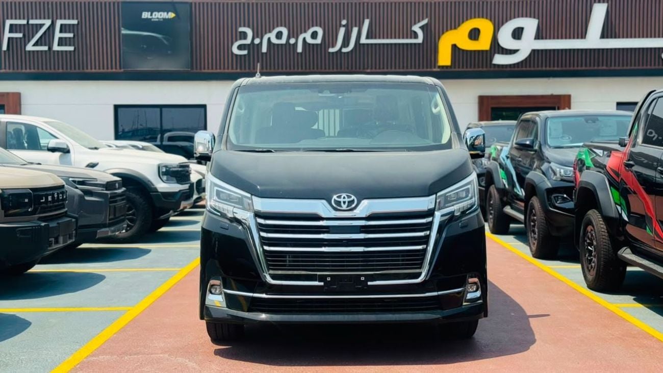 Toyota Granvia PREMIUM Toyota Granvia PREMIUM 3.5L - Black Inside Black YM2026