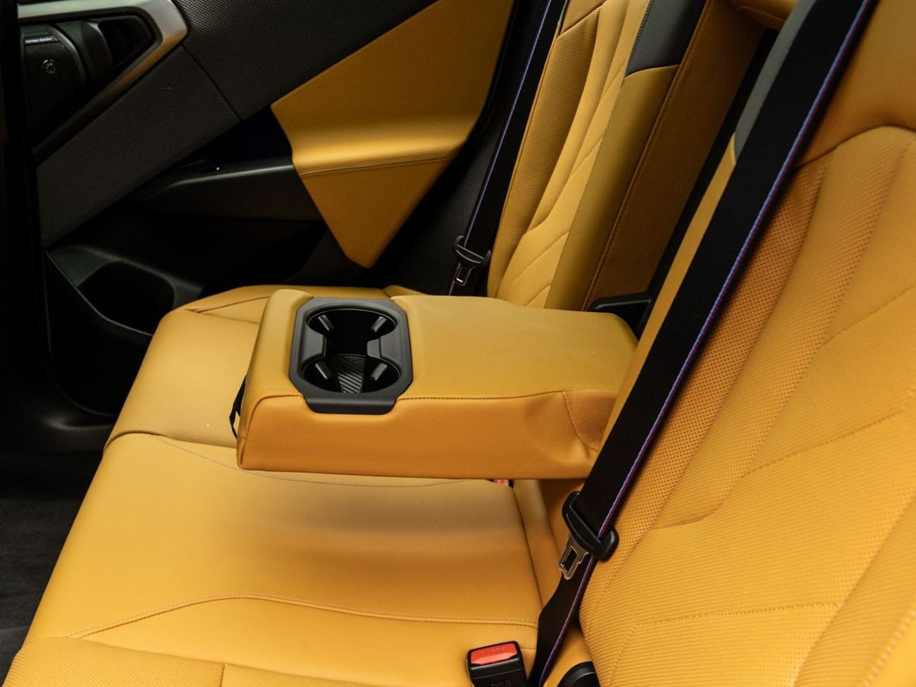 بي أم دبليو X3 SUMMER STARTS NOW | EXCLUSIVE DEAL BY BLACKLINE, 2030 Warranty + Service, Low KM's, GCC