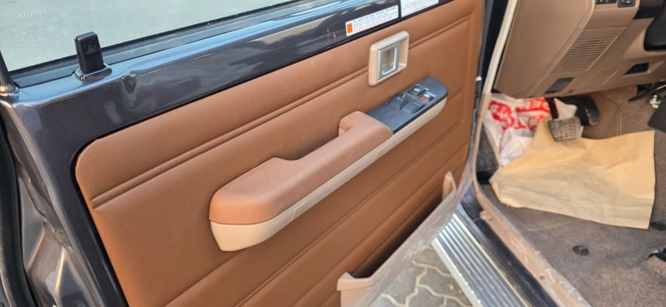 Toyota Land Cruiser 70 DIESEL FULL OPTION