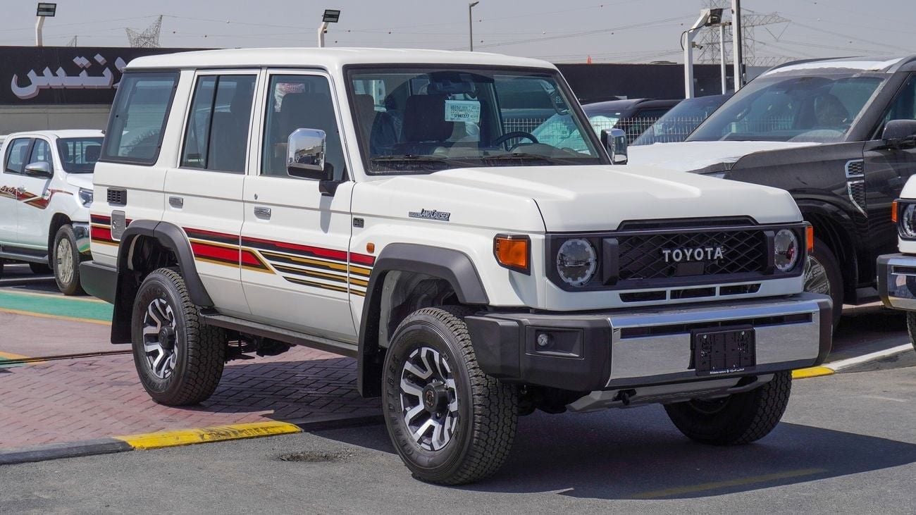 Toyota Land Cruiser 70 LX 4.0L V6 A/T  Al Futtaim