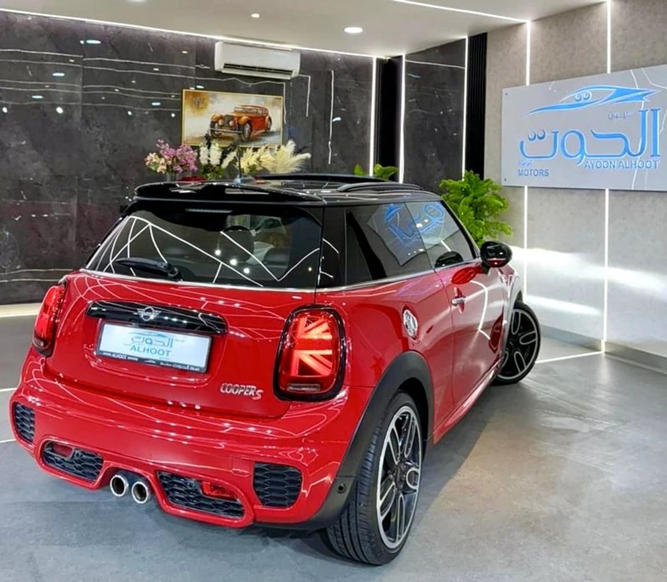 ميني كوبر LOVELY S JCW || GCC || TOP OF THE RANGE || PANORAMIC || ACCIDENTS FREE || LOW MILEAGE