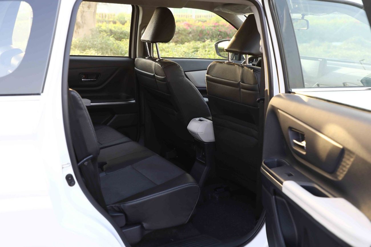 تويوتا فيلوز 2023 Toyota Veloz V 1.5 - White Black | Export Only