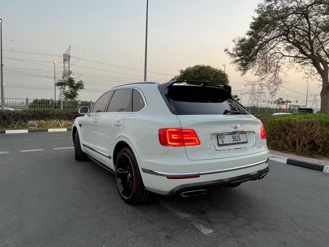 بنتلي بينتايجا Bentayga 4.0T