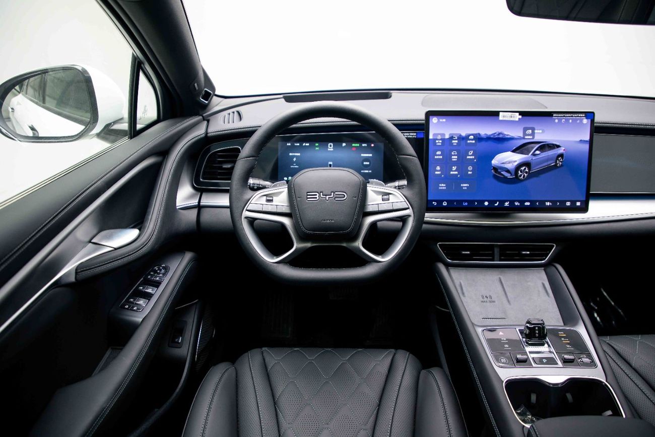 BYD Sealion 7 RWD Intelligent Driving - White Inside Black | Export Only