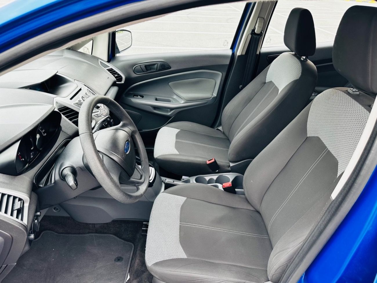 Ford EcoSport MODEL 2016 GCC CAR PERFECT CONDITION INSIDE AND OUTSIDE