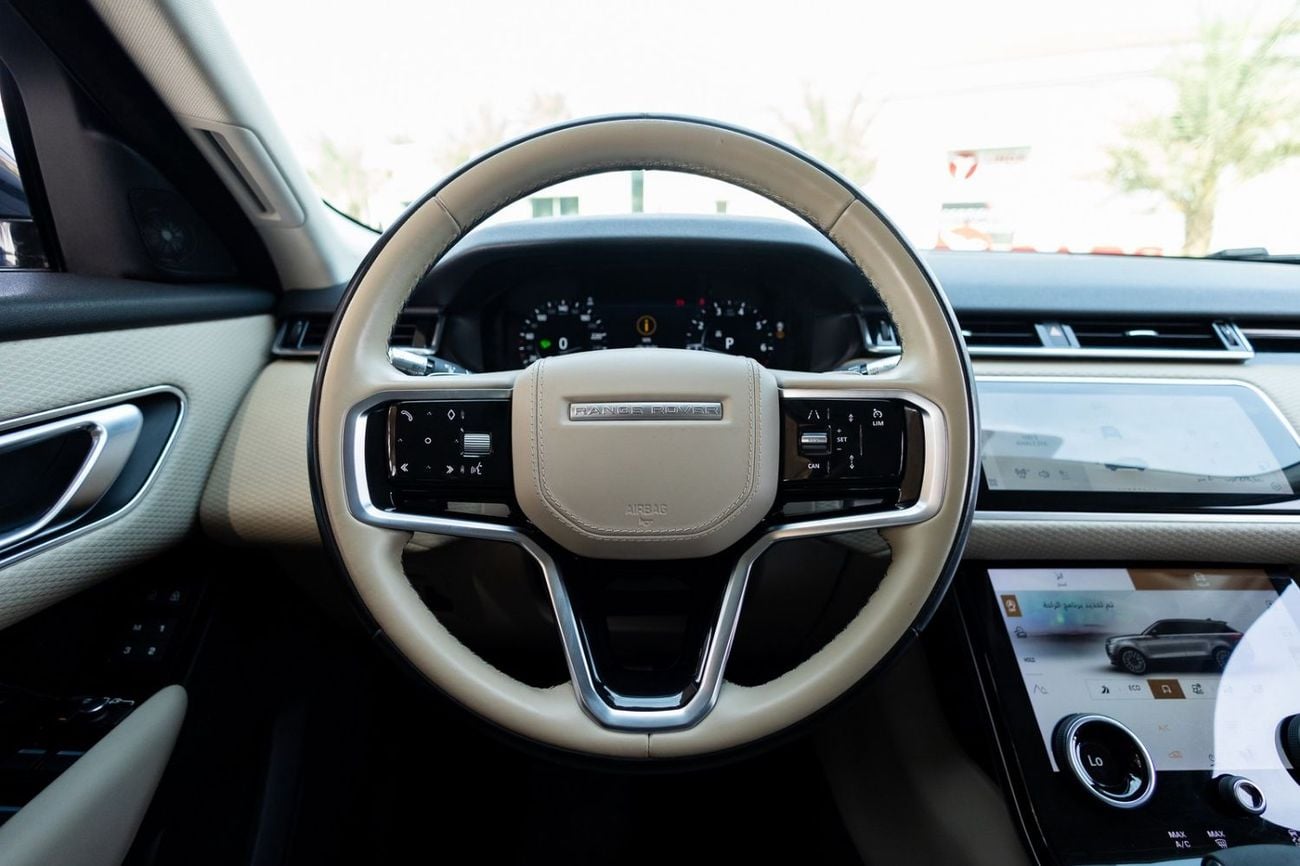 Land Rover Range Rover Velar P250 R-Dynamic SE 2.0L Range Rover Velar R-Dynamic SE 2022 GCC | Agency Warranty