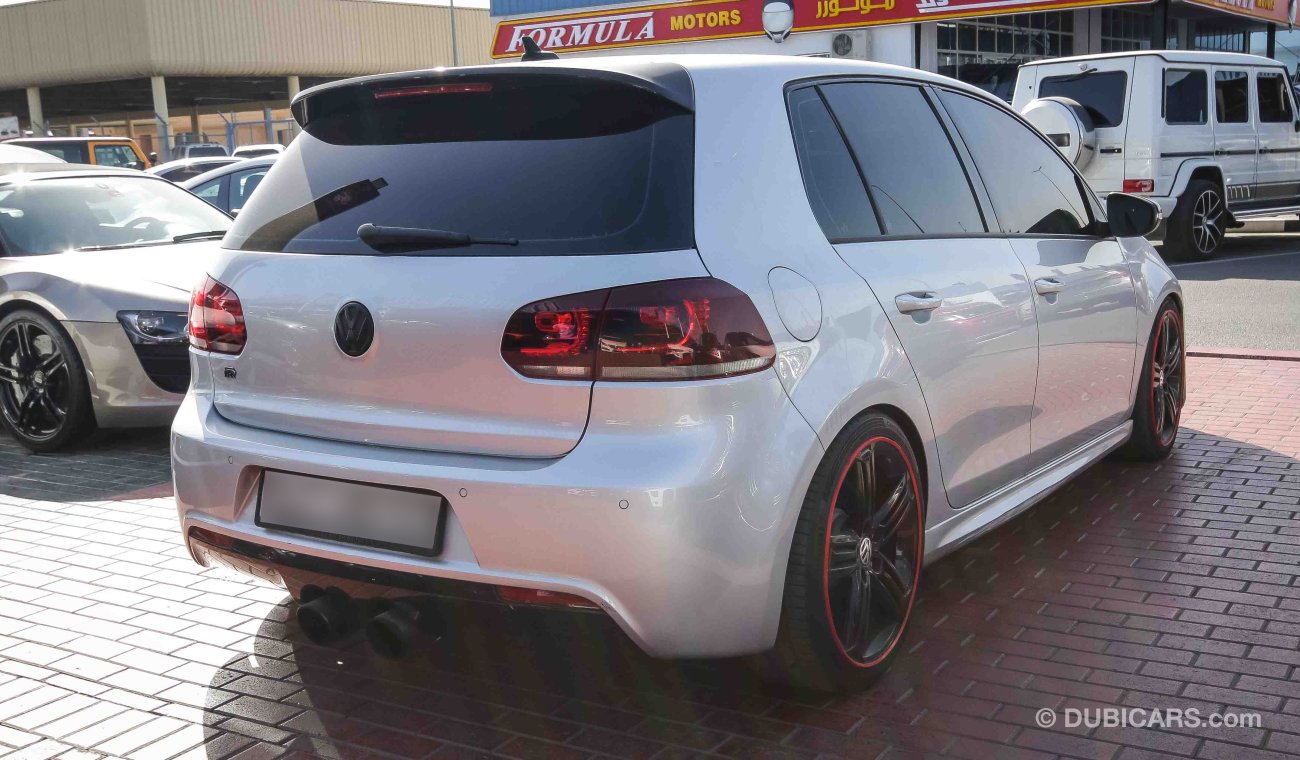 Volkswagen Golf R