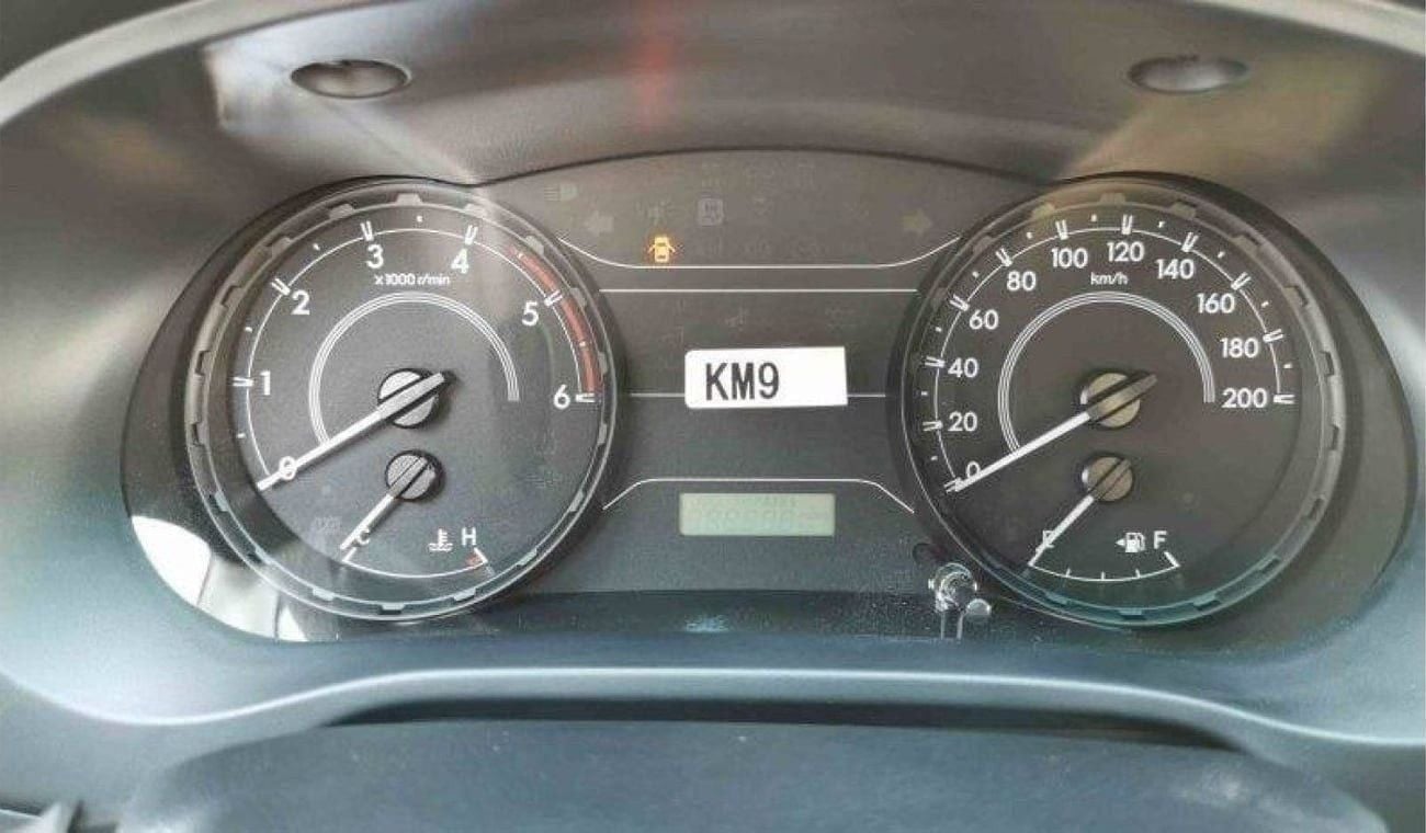 Toyota Hilux SGLX Toyota Hilux Toyota hilux 2.4L diesel mid options MY2024