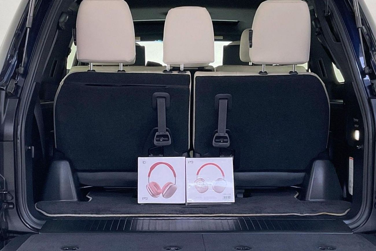 Lexus LX 570 Signature | National Day Celebration | Guaranteed Warranty | 0 Down Payment