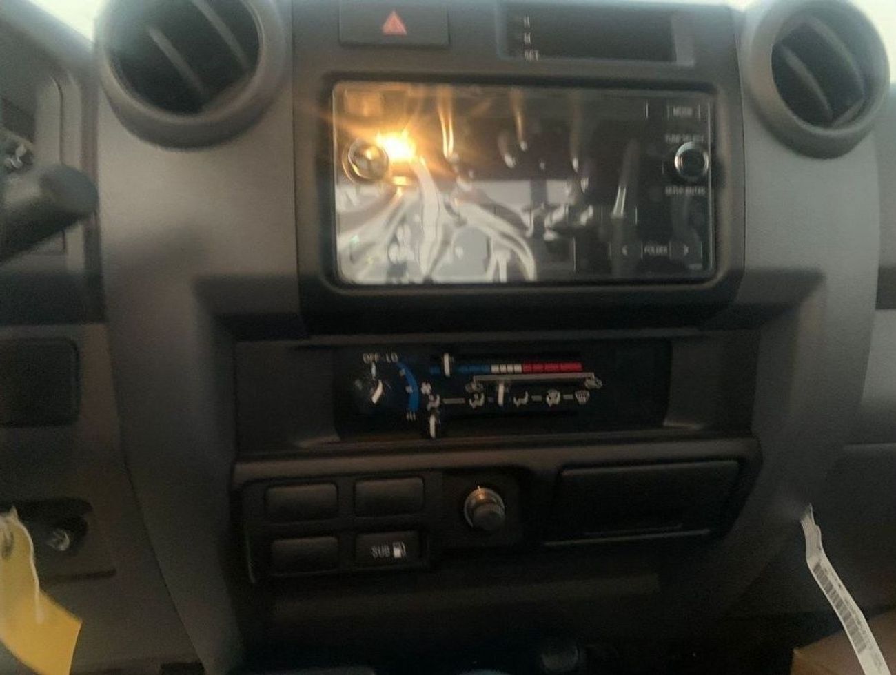 تويوتا لاند كروزر بيك آب 2023 TOYOTA LAND CRUISER pick up 4.2L SINGLE CABIN manual diesel