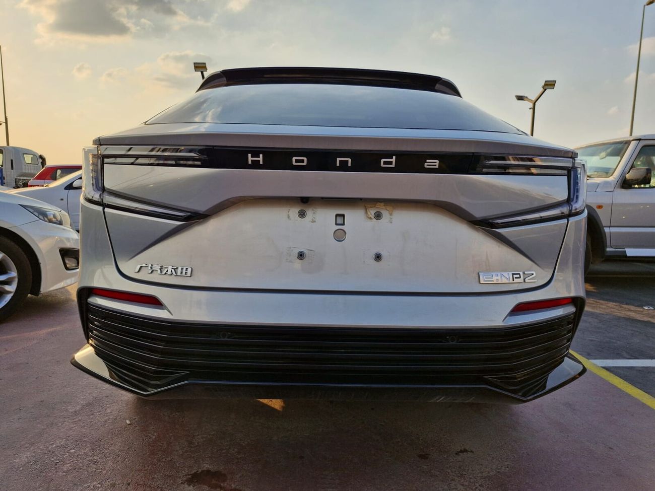 هوندا e:NP2 هوندا e:NP2 EV 2025 – منطقة حرة | متاحة للتصدير والتسجيل في الإمارات