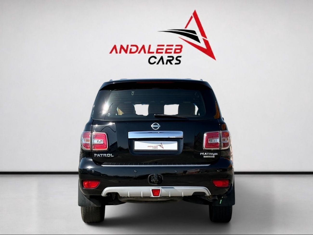 Nissan Patrol LE PLATINUM AED 2,170 P.M | 0% DOWN PAYMENT | NISSAN PATROL PLATINUM VVEL DIG | 5.6L V8 | 2015 | GCC