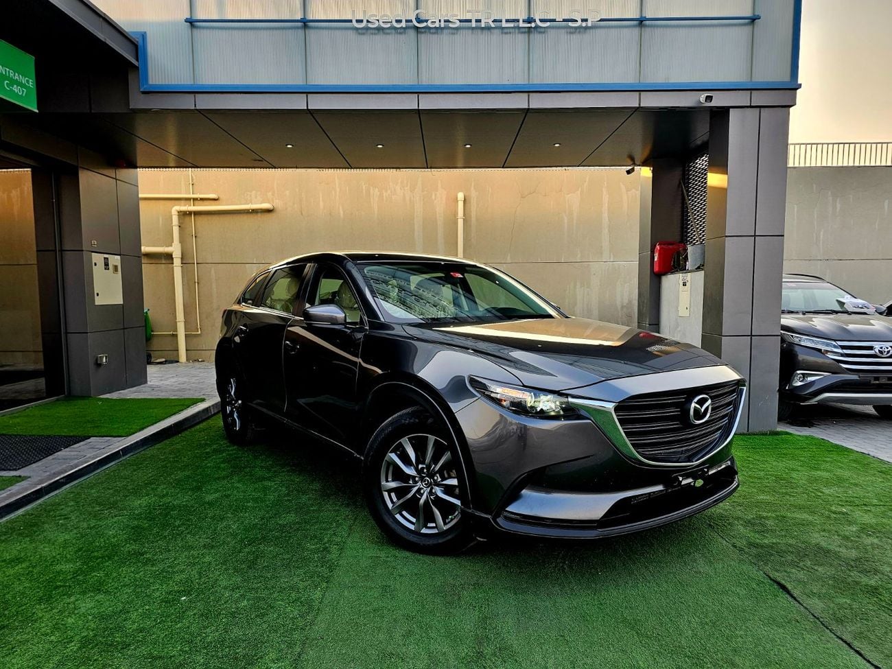 Mazda CX-9 GS CX-9 / 2.5L AWD GCC / LEATHER SEATS / LOW MILEAGE / MINT CONDITION