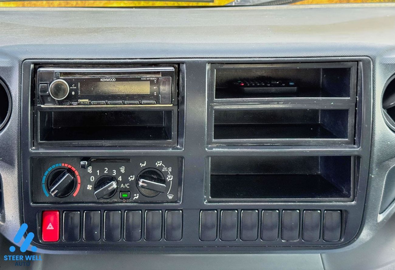 Hino 300 916 Truck, 4.0L RWD Shutter Box 2019 - Diesel - Good Performance - Book now!