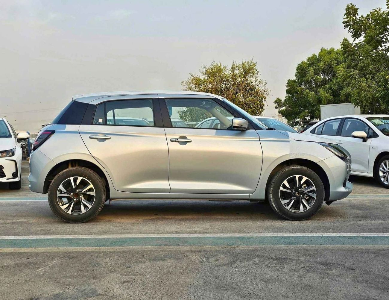 سوزوكي سويفت GLX /1.2L PETROL A/T / PUSH START , REAR CAMERA&REAR PARKING SENSOR  (CODE # SGLX)