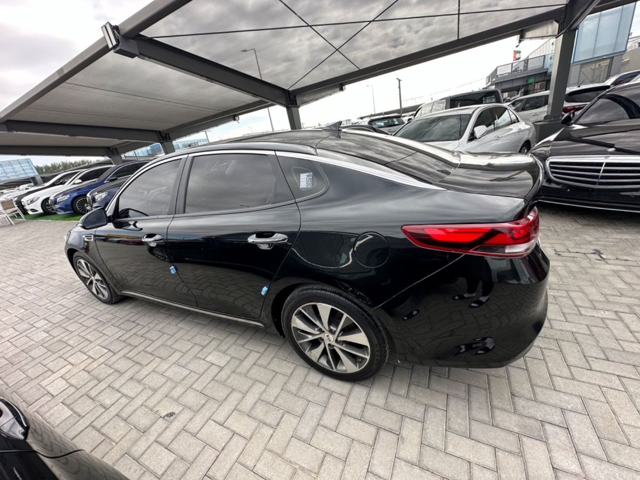 Kia Optima LX خاليه من الحوادث تقبل تصدير