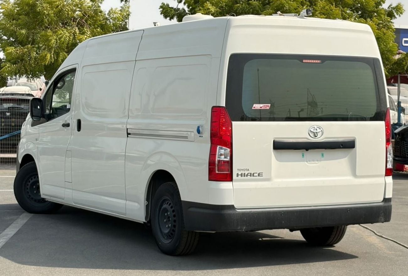 Toyota Hiace STANDARD DSL DX AMBULANCE 2.8L Diesel 2026 | Manual | High Roof | Medical Equipment | GCC Specs | READY STOCK