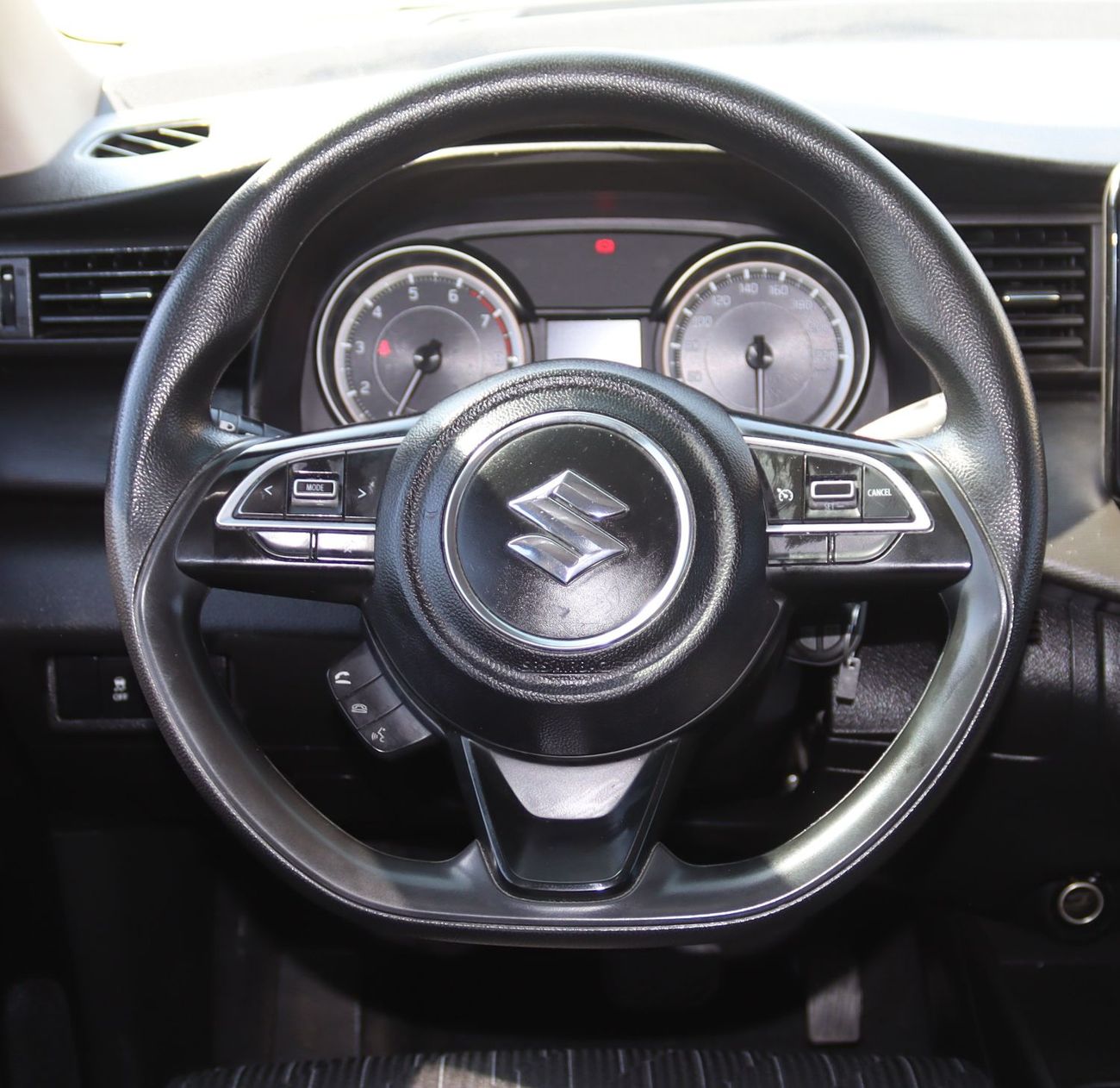 سوزوكي ايرتيغا سوزوكى إرتيجا - 2024 - خليجى - بدون حوادث 7مقاعد - بمحرك 1.5 - بحاله ممتازه