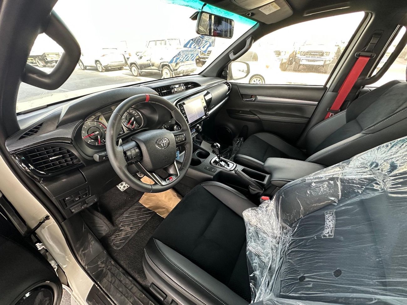 تويوتا هيلوكس GR Sport 4.0L