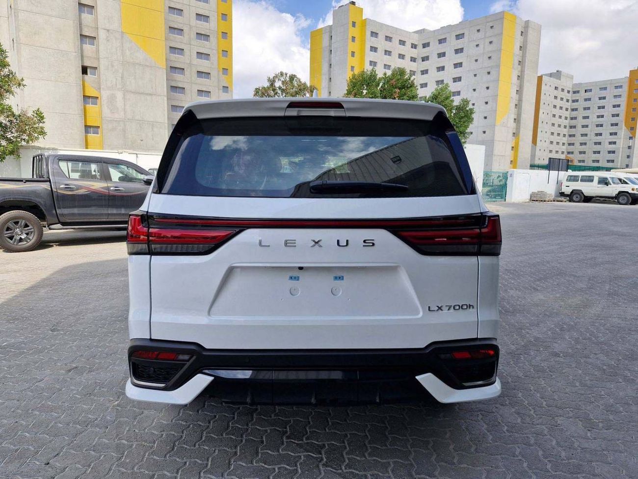 لكزس LX 700h 2026 LEXUS LX700H 3.5L 25 SPEAKER ML URBAN 20"ALLOY BRAND NEW 0KM