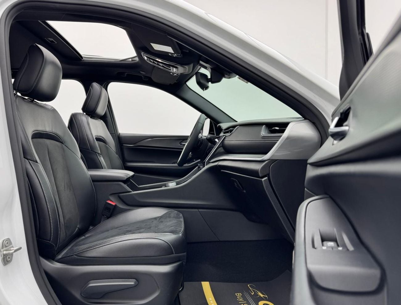 جيب جراند شيروكي 2024 Jeep Grand Cherokee Blacktop Edition, 2027 Jeep Warranty and Service Pack, GCC