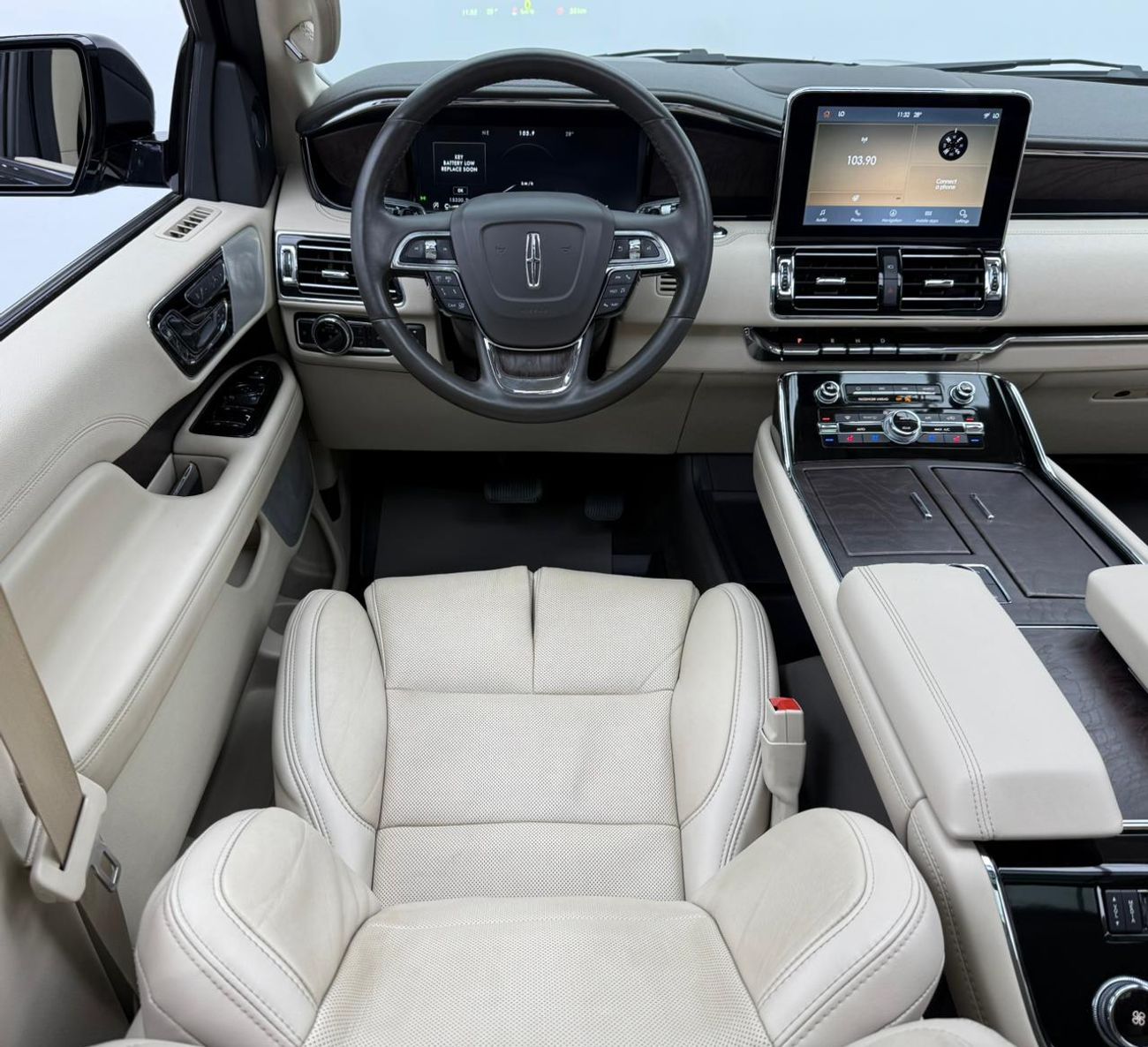 لينكولن نافيجاتور Presidential 3.5L 2021 Lincoln Navigator Presidential, 2026 Lincoln Warranty + Service Pack, Low Km,