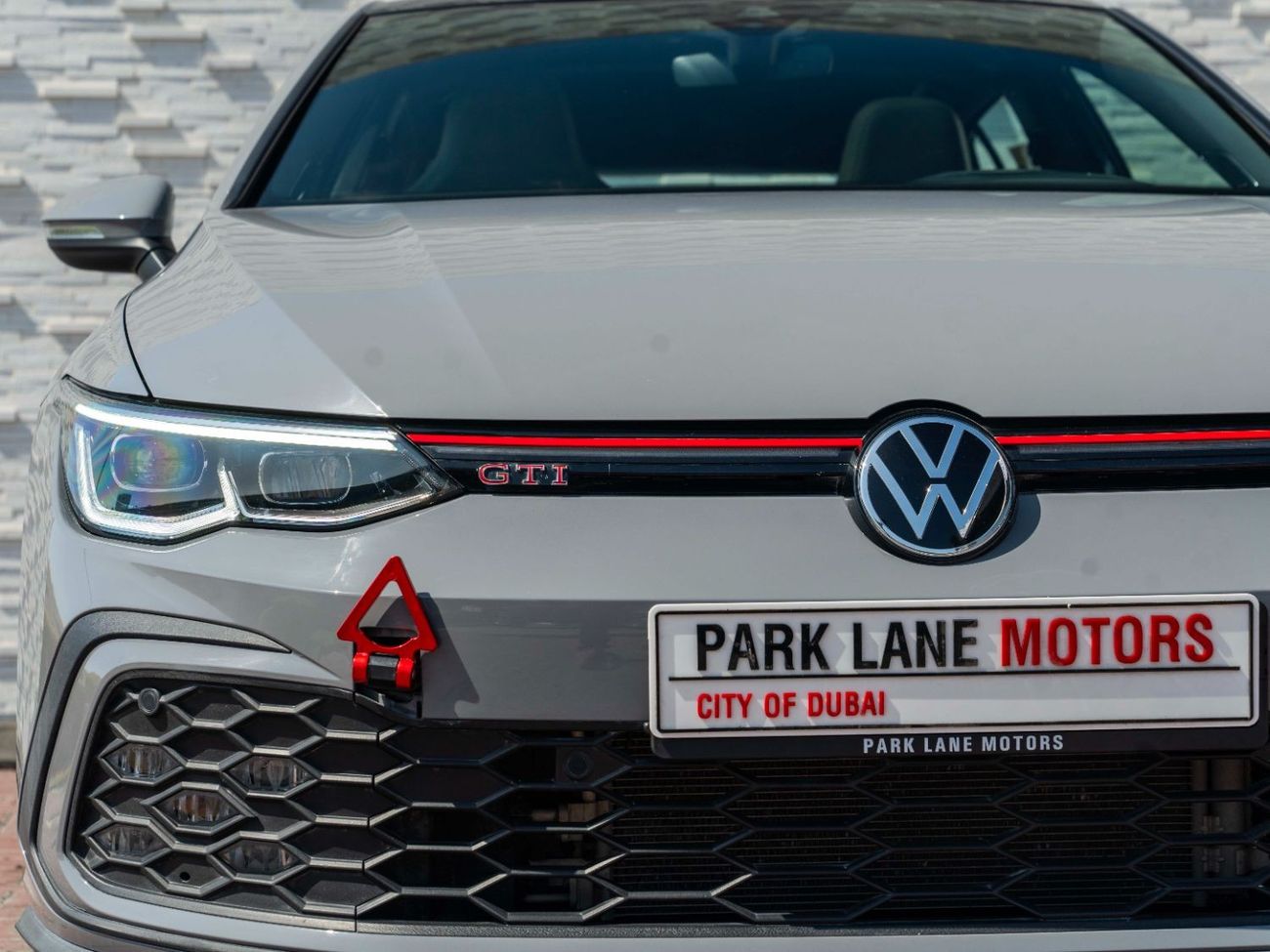 Volkswagen Golf GTI AED 1,808 PM • GTI P2 FULL • LOW KM • OFFICIAL VOLKSWAGEN WARRANTY UNTIL 2026 • STUNNING COLOUR