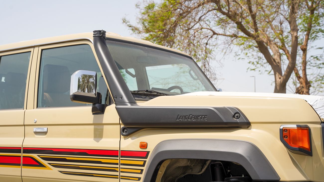 Toyota Land Cruiser 70